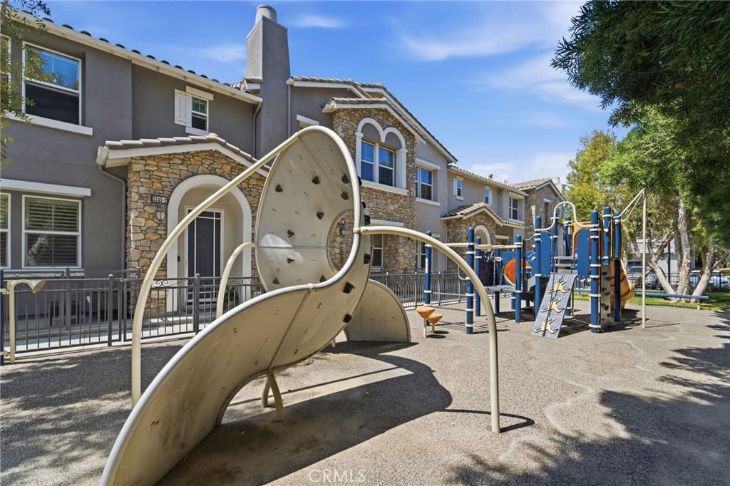 2245 Rolling River Lane, Unit 5 Simi Valley, CA 93063 - Photo 51 of 53