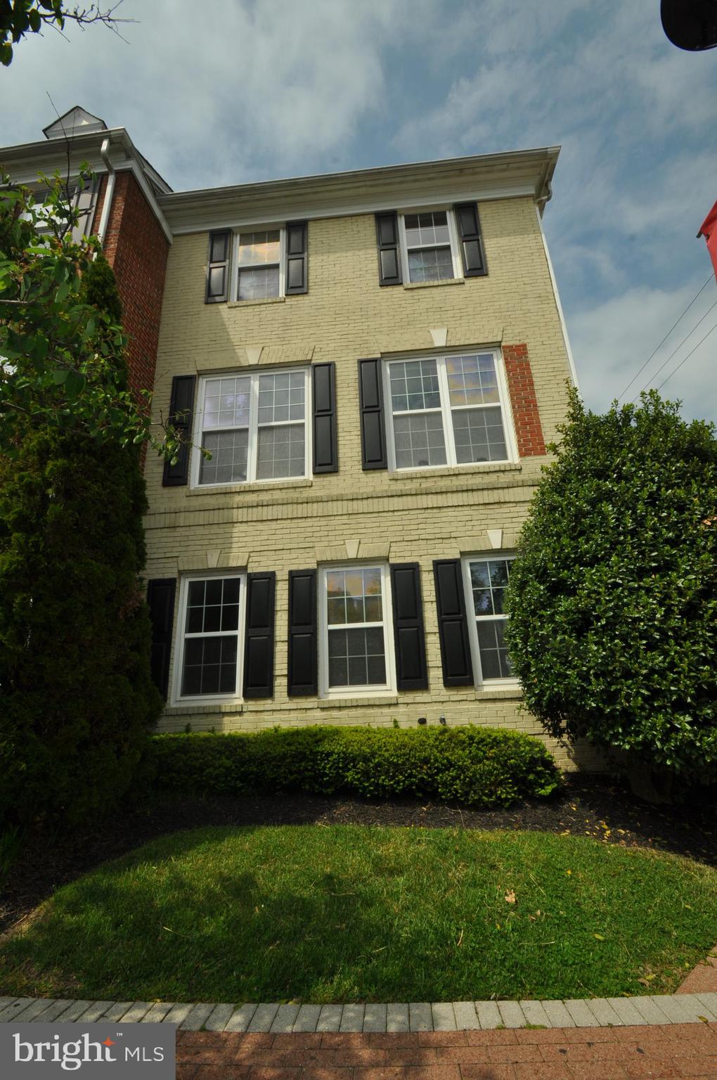 11412 Grandview Avenue Silver Spring, MD 20902 - Photo 5 of 17 SIDE VIEW OF TH