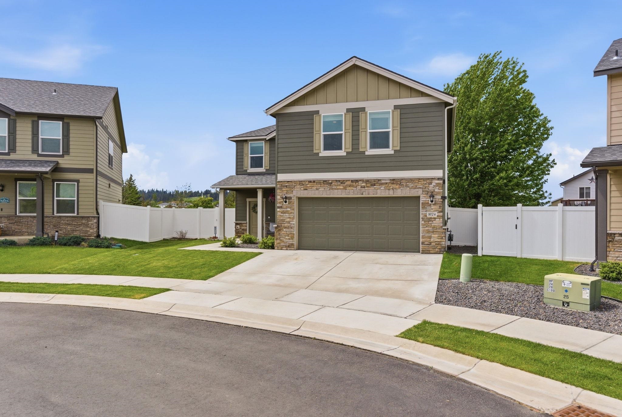 8024 South Dana Lane Cheney, WA 99004 - Photo 2 of 44