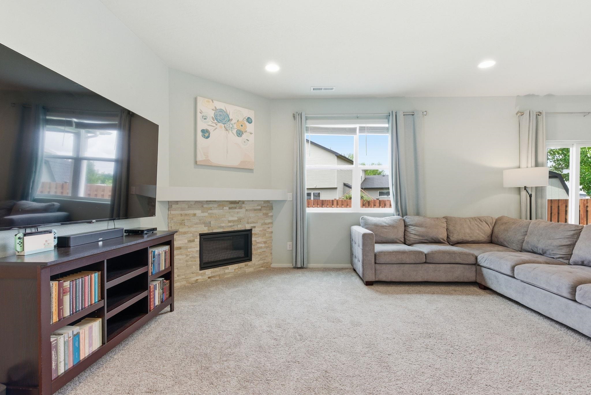 8024 South Dana Lane Cheney, WA 99004 - Photo 5 of 44