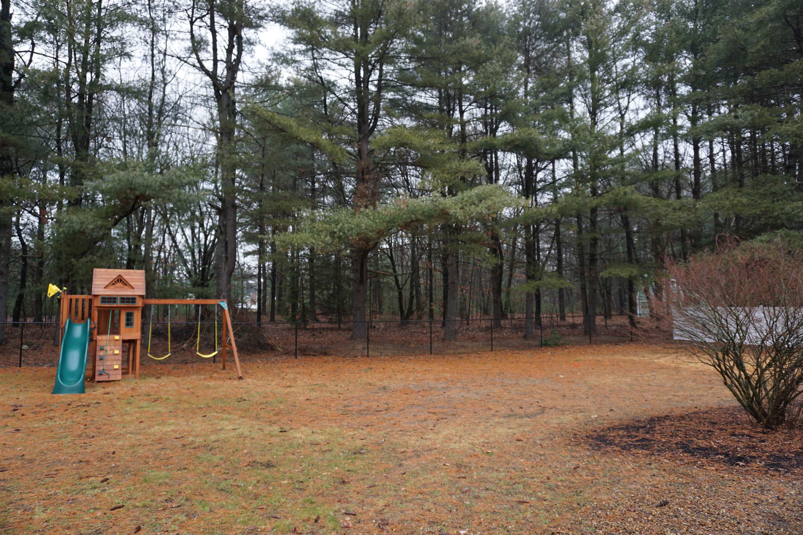 12 Hazen Road Bedford, NH 03110 - Photo 14 of 19