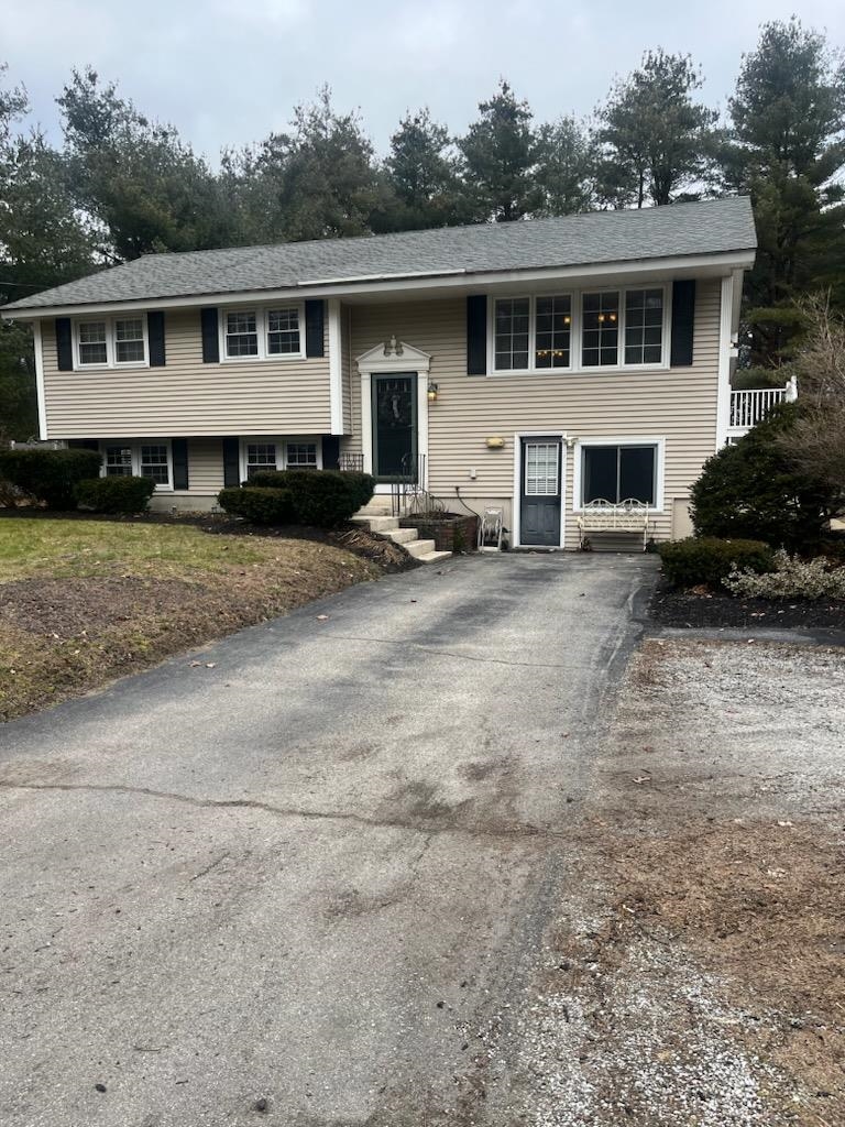 12 Hazen Road Bedford, NH 03110 - Photo 2 of 19