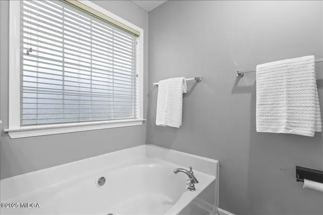 $247,000 | 319 Tyson Glen Drive, Warner Robins, GA 31088