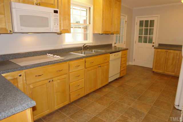 7905 Netherlands Drive Raleigh, NC 27606 - Photo 3 of 12 Gallery Image 3