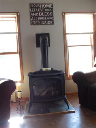 140 Pontoosic Road Westfield, MA 01085 - Photo 4 of 12 Gallery Image 4