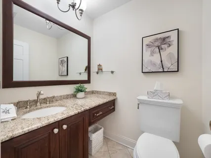 $899,000 | 3066 Knollwood Lane, Glenview, IL 60025