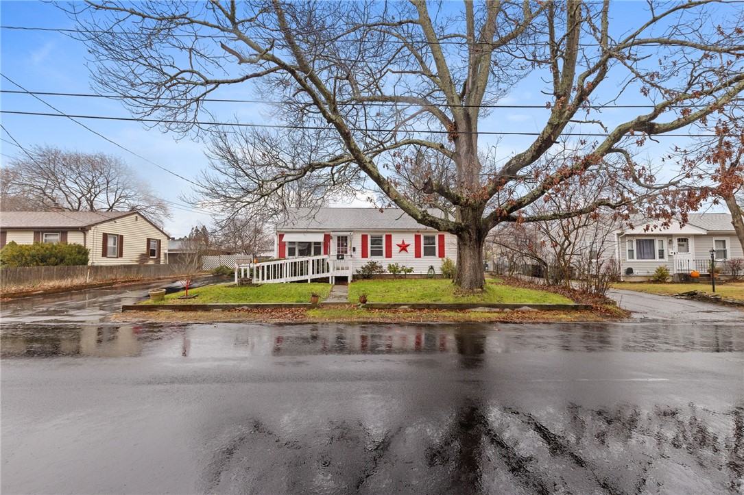 21 Helen Avenue Coventry, RI 02816 - Photo 22 of 25