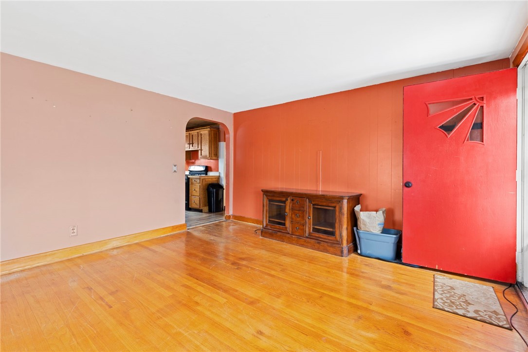21 Helen Avenue Coventry, RI 02816 - Photo 4 of 25