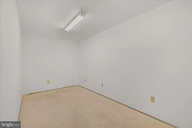 $635,000 | 3041 Pine Grove Road, Berkeley Springs, WV 25411