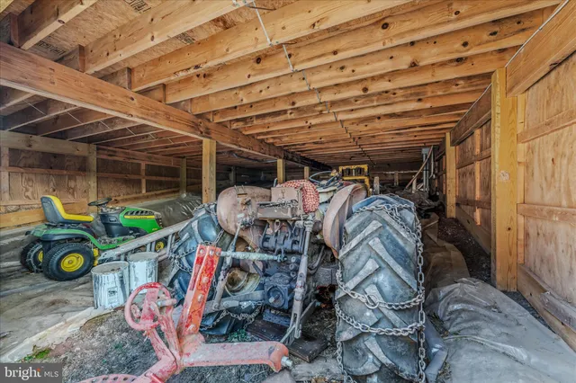 $635,000 | 3041 Pine Grove Road, Berkeley Springs, WV 25411