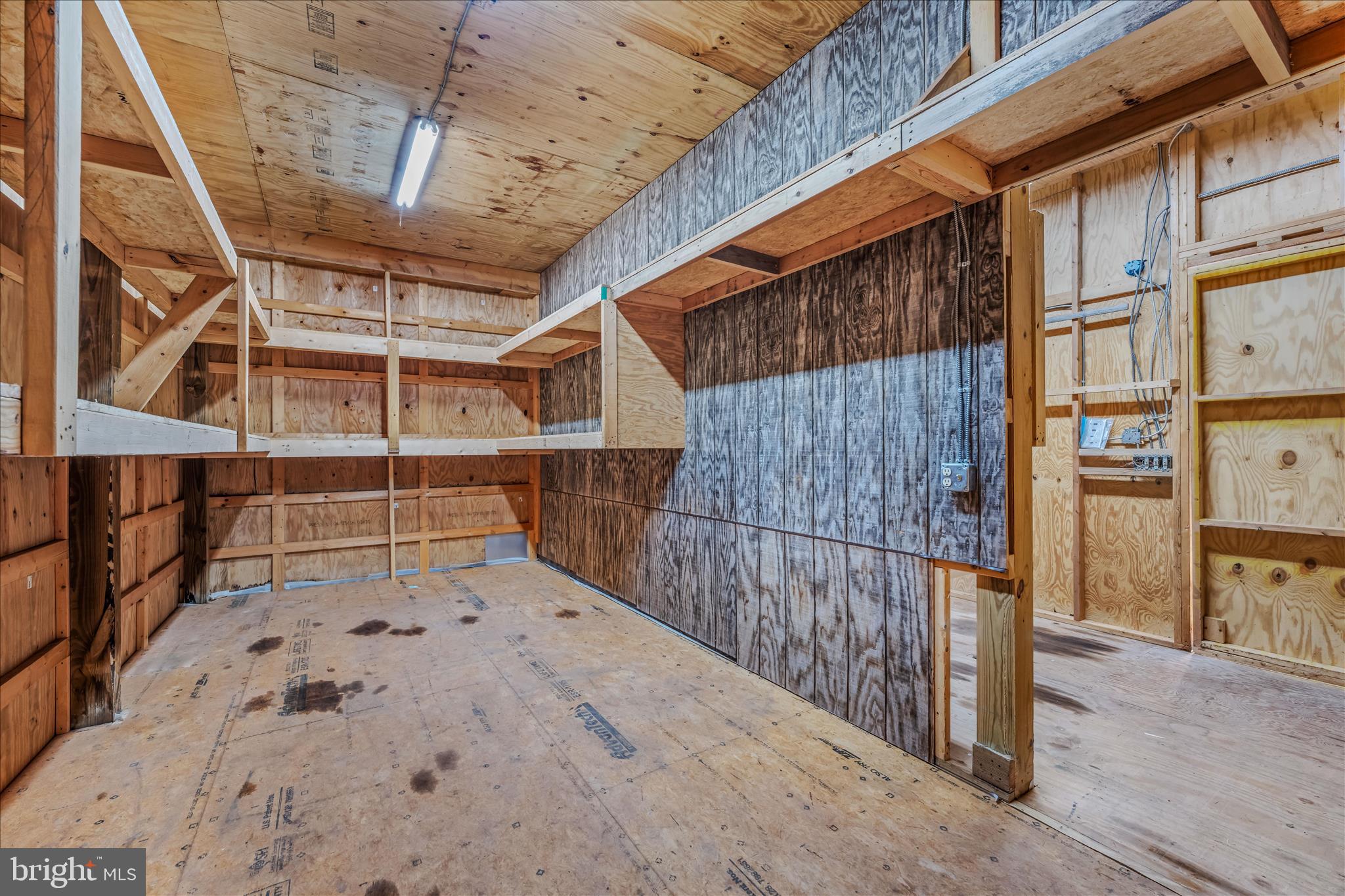 3041 Pine Grove Road Berkeley Springs, WV 25411 - Photo 67 of 99 Barn