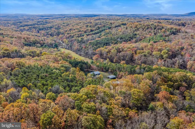 $635,000 | 3041 Pine Grove Road, Berkeley Springs, WV 25411