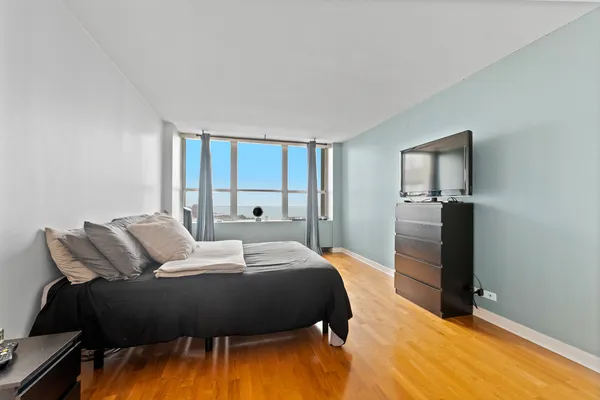 $2,600 | 655 West Irving Park Road, Unit 4408, Chicago, IL 60613