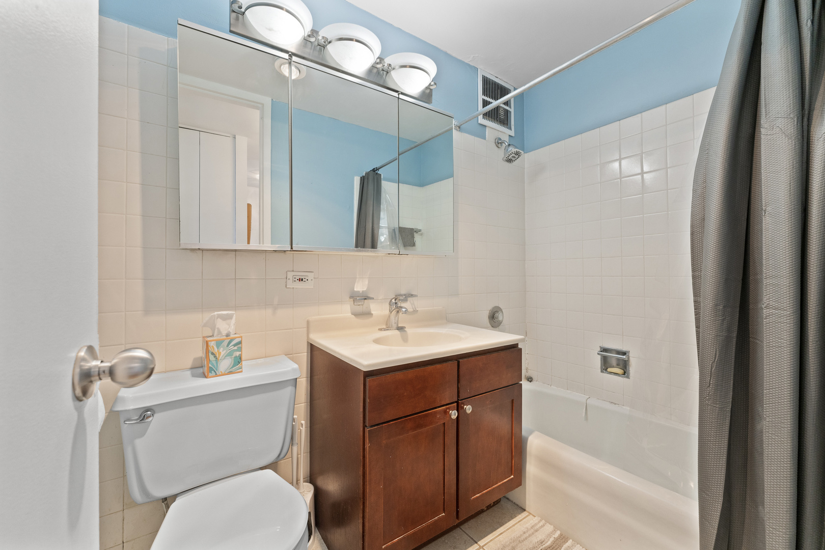 655 West Irving Park Road, Unit 4408 Chicago, IL 60613 - Photo 9 of 15