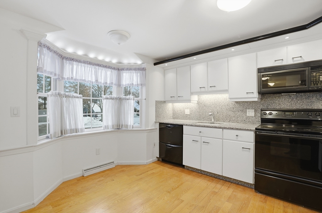 47 Collins Street, Unit 50 Danvers, MA 01923 - Photo 3 of 40