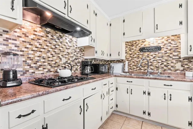 $215,000 | 183 Grand Prairie Drive, Whitney, TX 76692