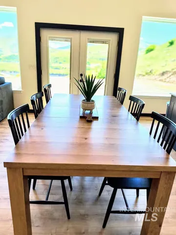 $479,000 | 147 Goose Lane, White Bird, ID 83554