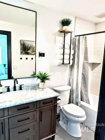 $479,000 | 147 Goose Lane, White Bird, ID 83554