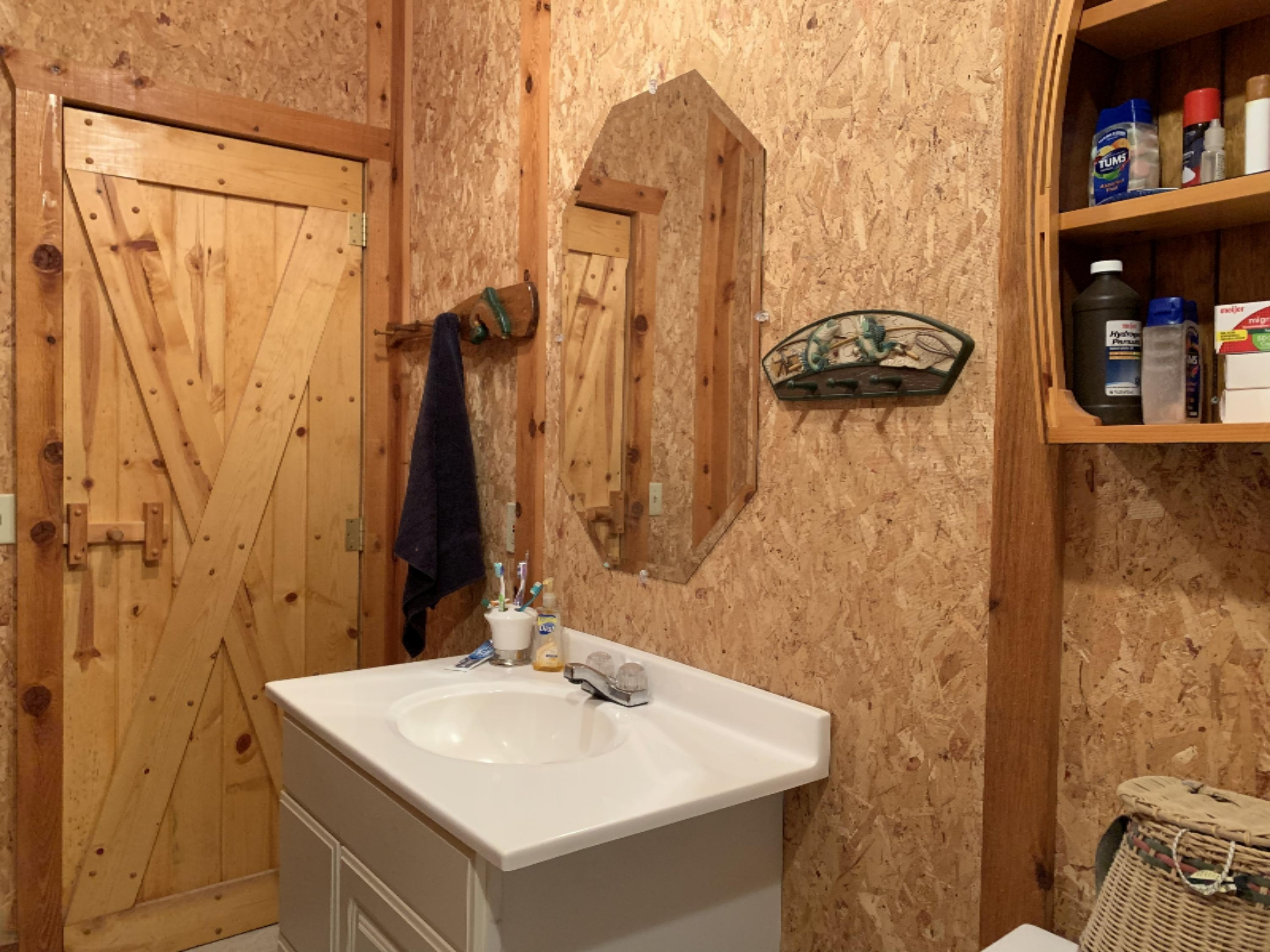 9230 East Kinney Road Branch, MI 49402 - Photo 15 of 26 Full Bath w/ Shower