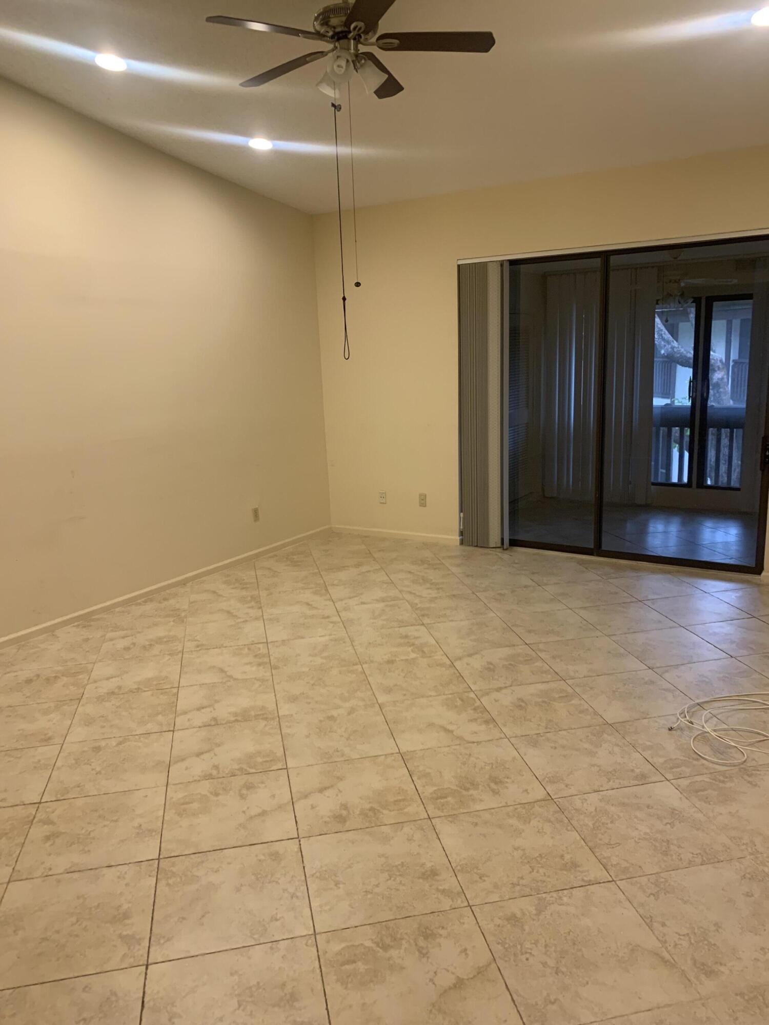 9298 Sable Ridge Circle, Unit D Boca Raton, FL 33428 - Photo 16 of 30 IMG-4238
