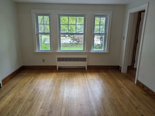 $3,600 | 87 Topsfield Road, Ipswich, MA 01938