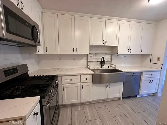 $3,200 | 780 Golden Springs Drive, Unit D, Diamond Bar, CA 91765