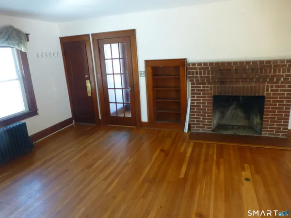 $219,000 | 108 West Town Street, Norwich, CT 06360