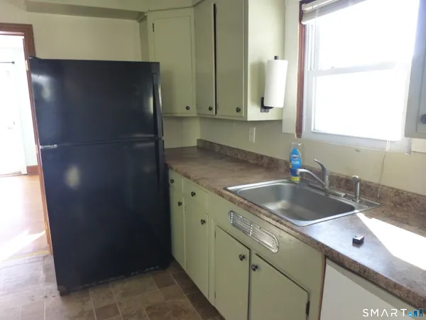 $219,000 | 108 West Town Street, Norwich, CT 06360