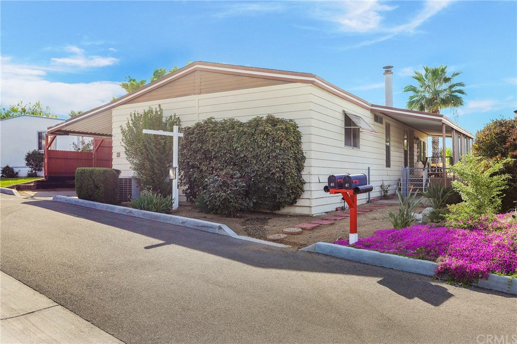 15181 Van Buren Riverside Ca, Unit 46 Riverside, CA 92504 - Photo 1 of 25