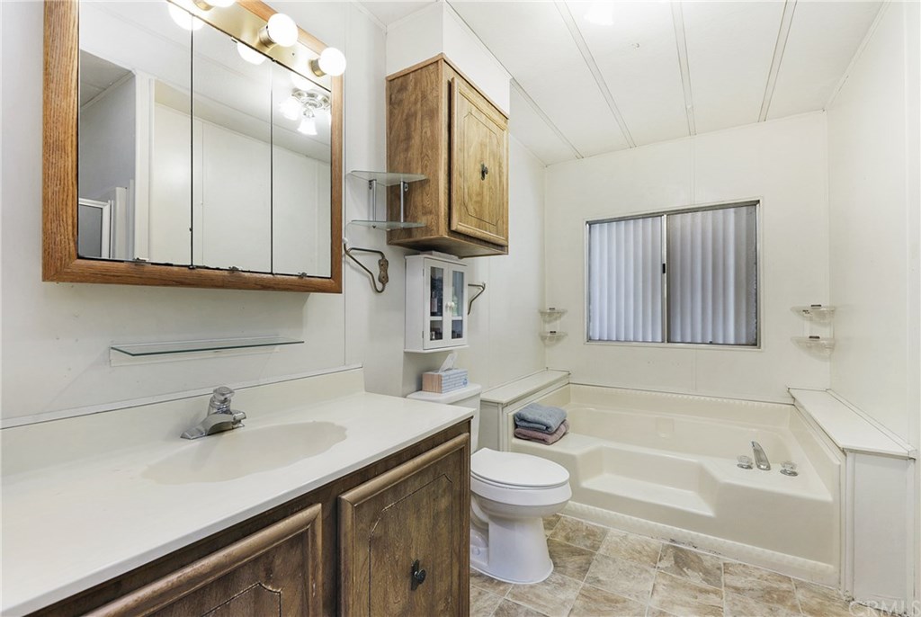15181 Van Buren Riverside Ca, Unit 46 Riverside, CA 92504 - Photo 17 of 25