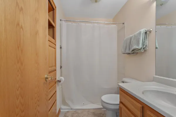 $315,000 | 484 Bethany Road, DeKalb, IL 60115