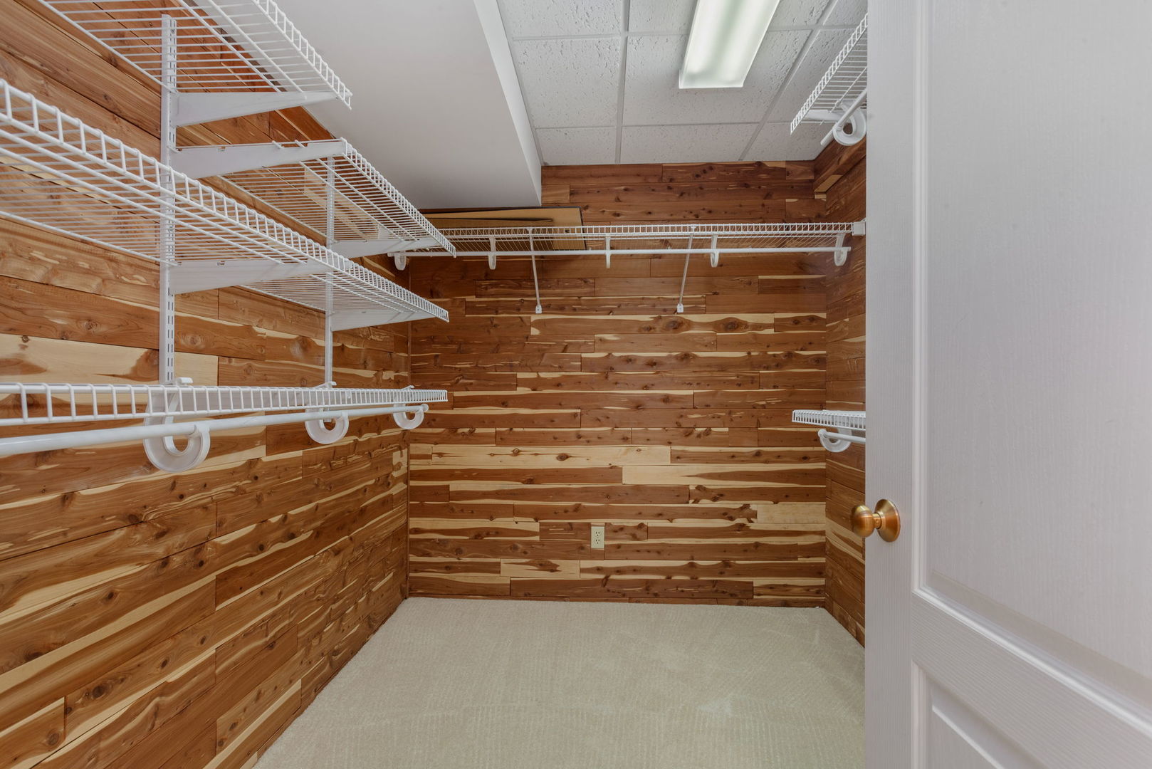 484 Bethany Road DeKalb, IL 60115 - Photo 23 of 34