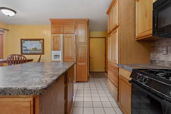 $315,000 | 484 Bethany Road, DeKalb, IL 60115