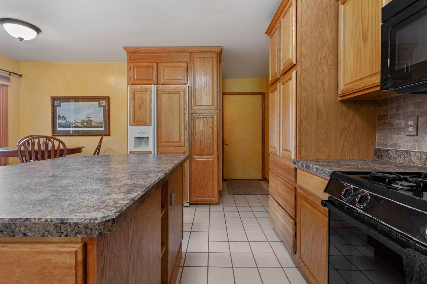 484 Bethany Road DeKalb, IL 60115 - Photo 6 of 34