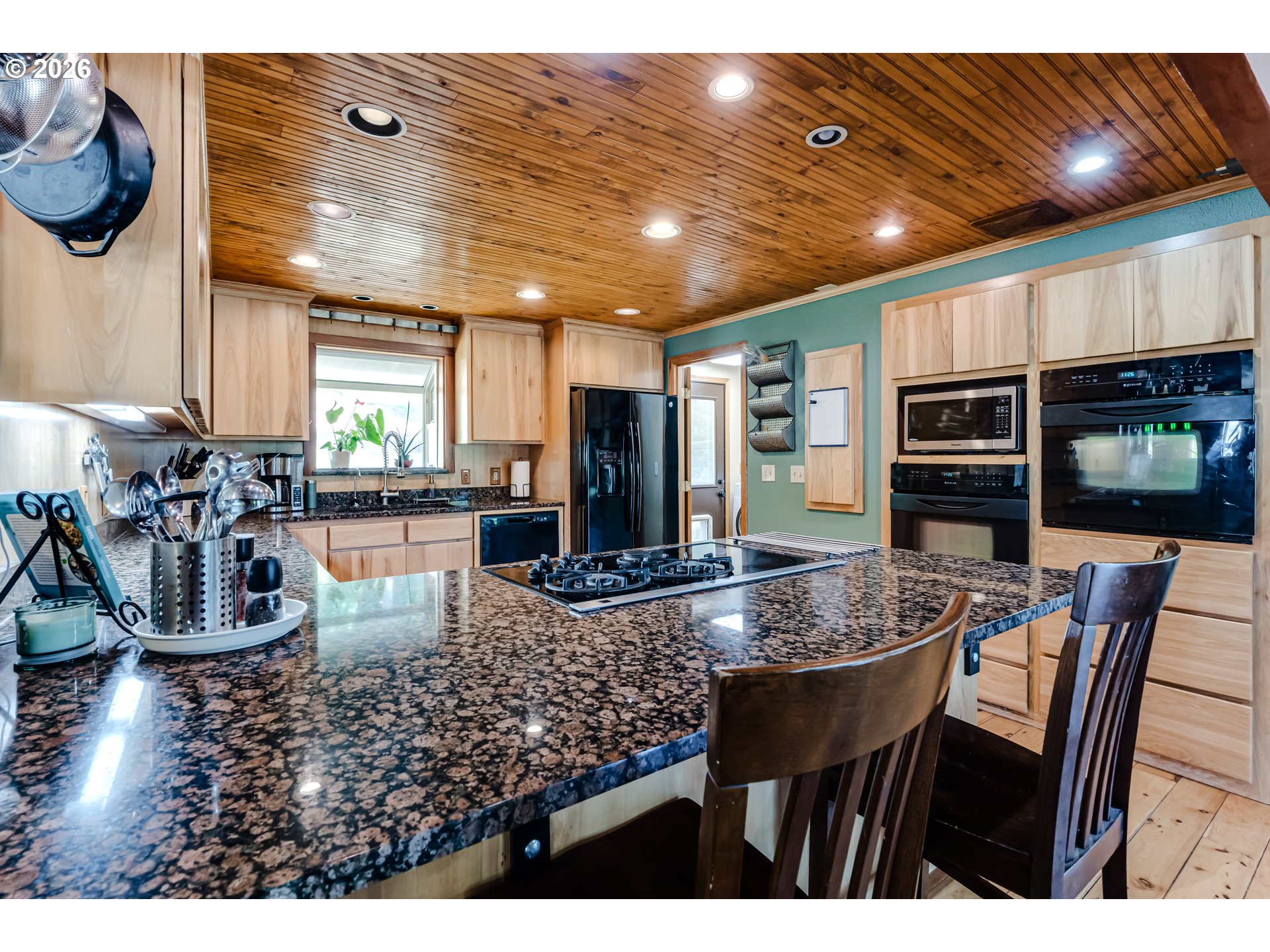38481 Cartwright Creek Road Marcola, OR 97454 - Photo 14 of 46 Kitchen