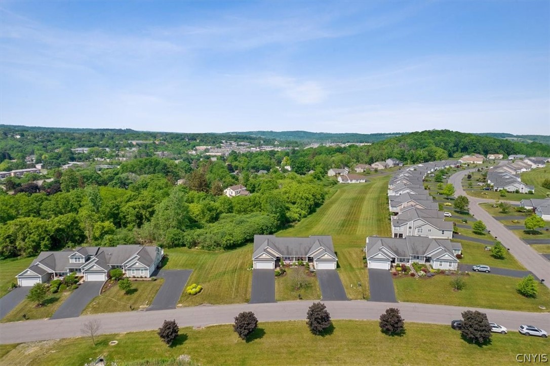 5869 Stellium Drive Camillus, NY 13209 - Photo 8 of 44