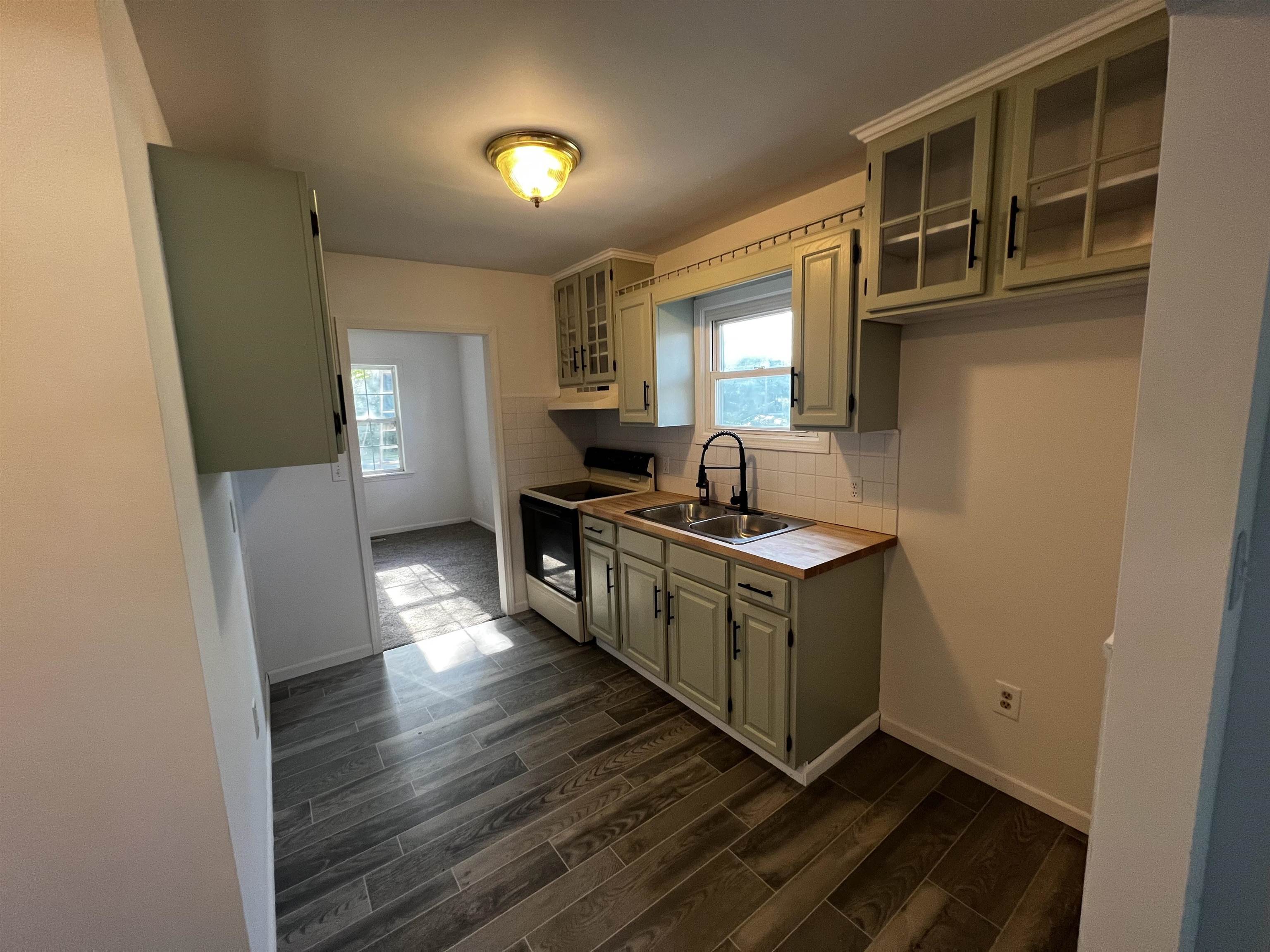 1600 Eberly Road Flint, MI 48532 - Photo 8 of 30 50129229-8558D1E5-7E0D-4A2F-A9CC-1AFD7C5C74B3.JPG