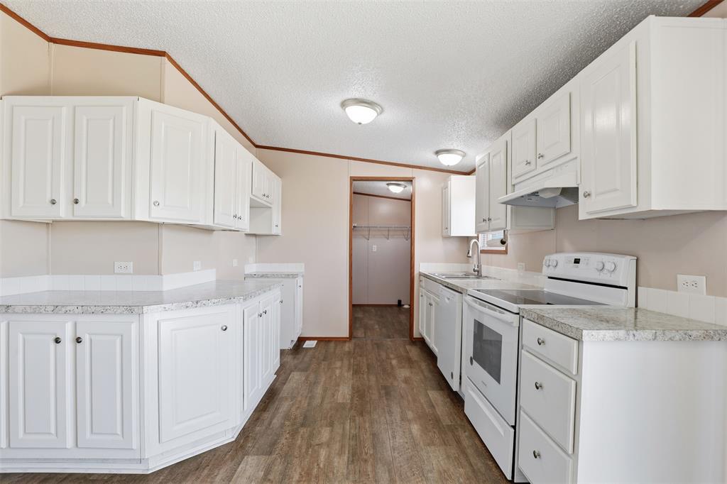 1408 Old Bridge Road Cleburne, TX 76033 - Photo 7 of 21