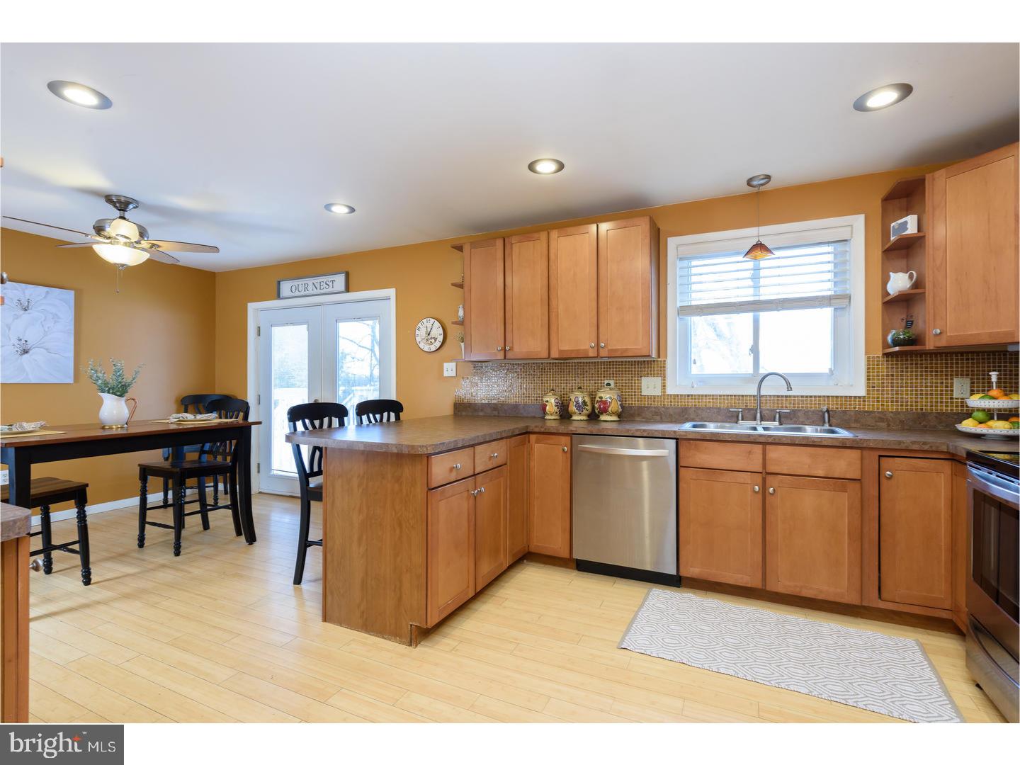 970 Telegraph Road Coatesville, PA 19320 - Photo 5 of 25 Kitchen