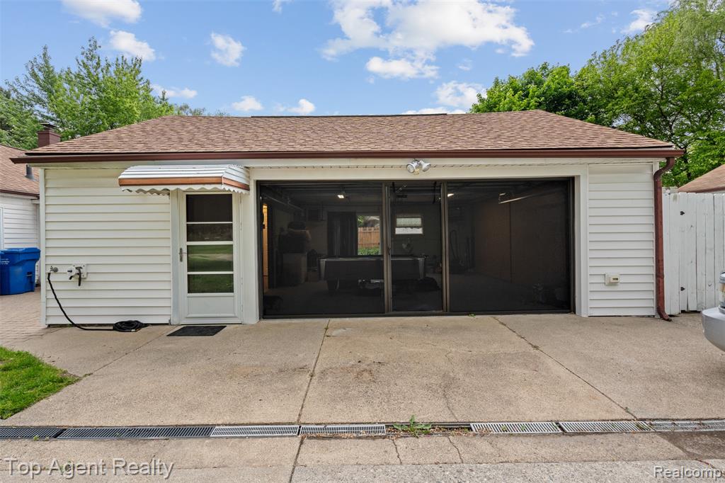27320 Ryan Road Warren, MI 48092 - Photo 29 of 33 Gallery Image 29