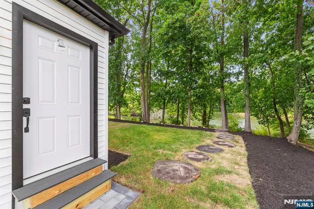 $699,999 | 78 Maple Lane, Wayne, NJ 07470