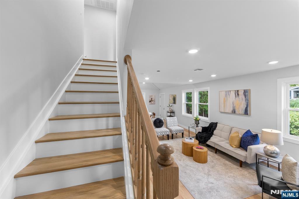 78 Maple Lane Wayne, NJ 07470 - Photo 16 of 44