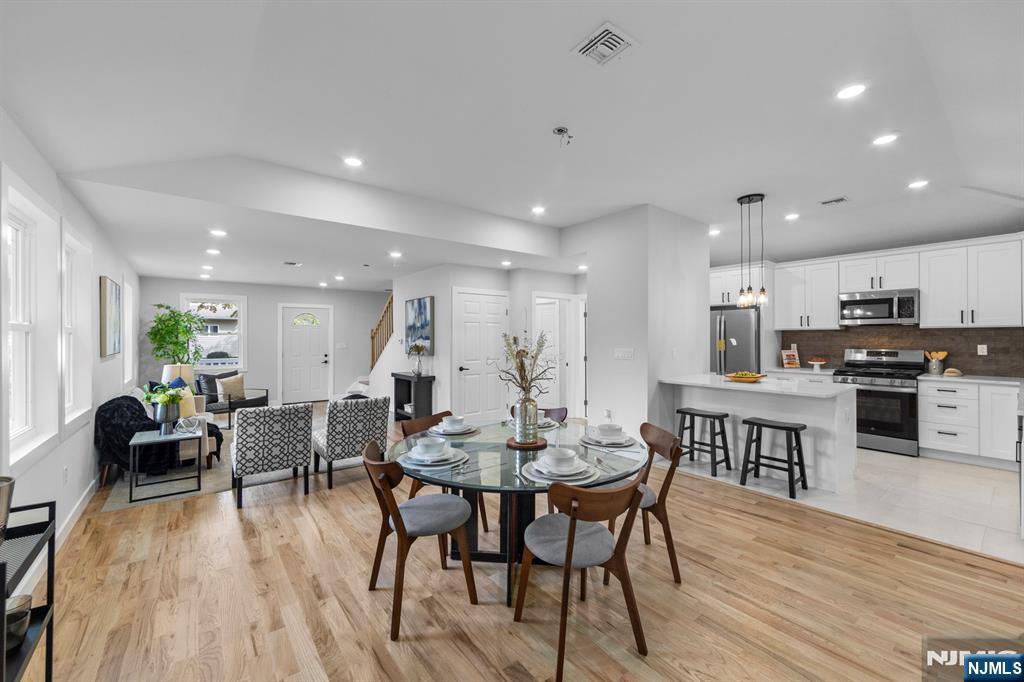 78 Maple Lane Wayne, NJ 07470 - Photo 23 of 44