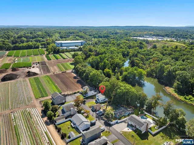 $699,999 | 78 Maple Lane, Wayne, NJ 07470