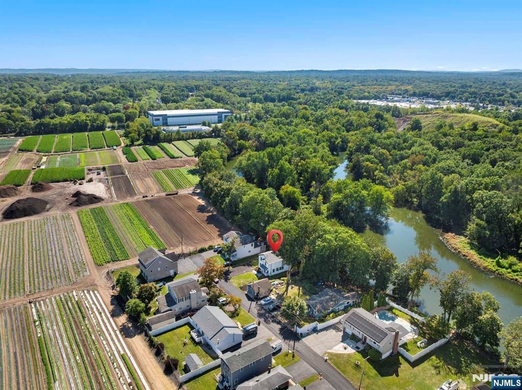 78 Maple Lane Wayne, NJ 07470 - Photo 3 of 44