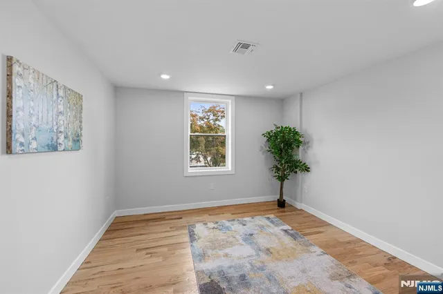 $699,999 | 78 Maple Lane, Wayne, NJ 07470