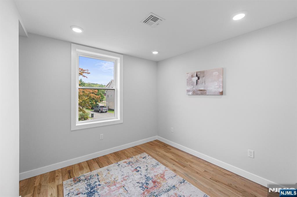 78 Maple Lane Wayne, NJ 07470 - Photo 36 of 44