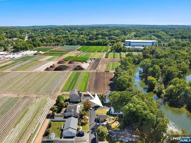 $699,999 | 78 Maple Lane, Wayne, NJ 07470