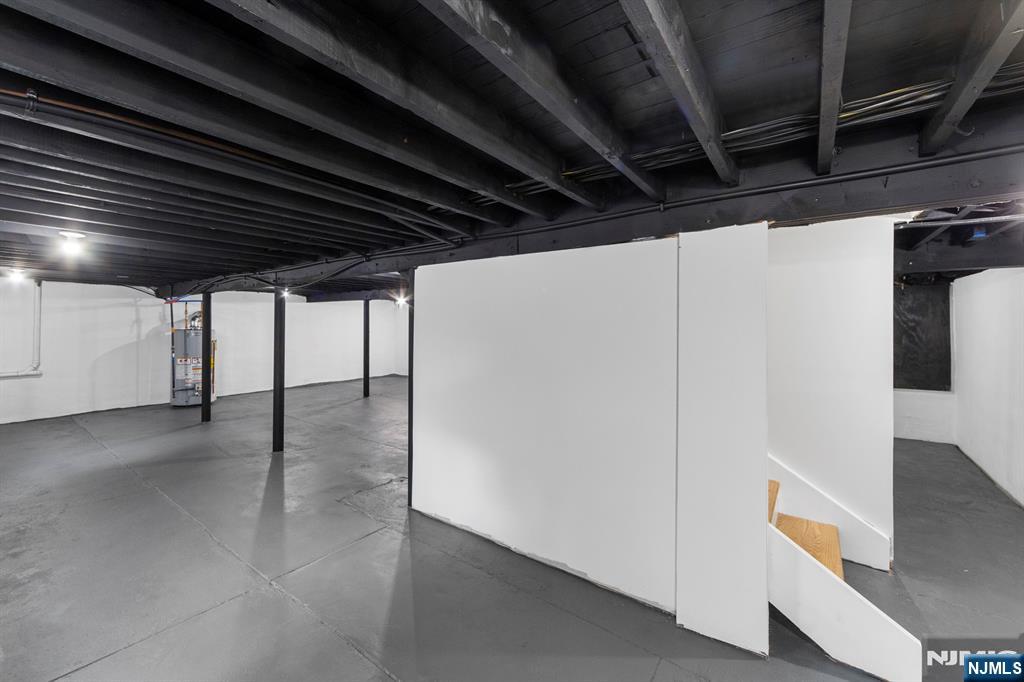 78 Maple Lane Wayne, NJ 07470 - Photo 41 of 44