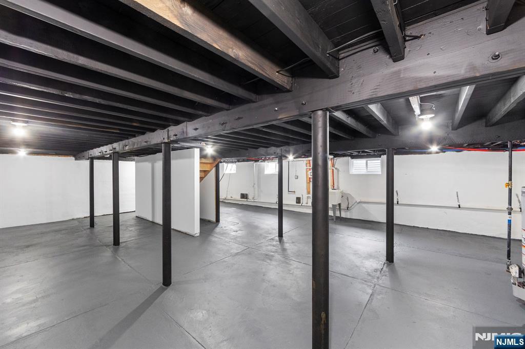 78 Maple Lane Wayne, NJ 07470 - Photo 43 of 44